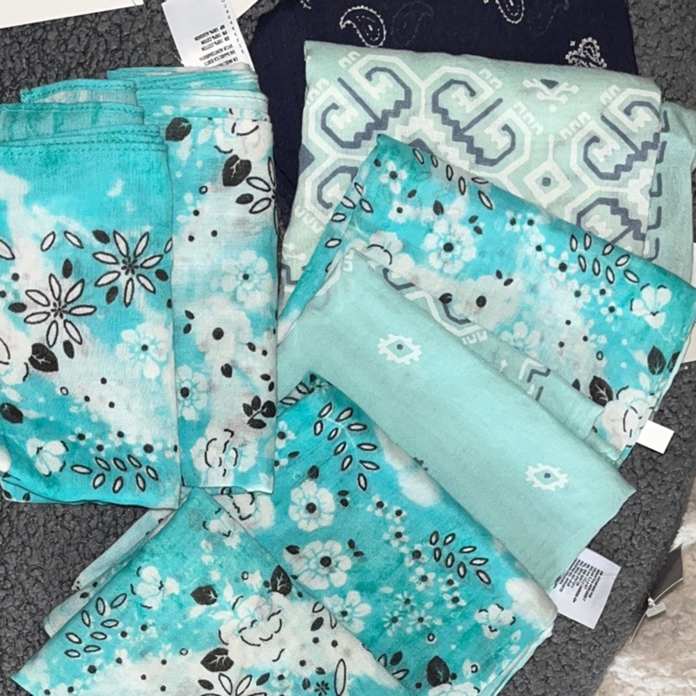 8 bandanas, some same patterns